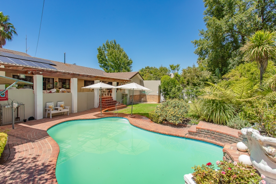 To Let 6 Bedroom Property for Rent in Groenvlei Western Cape